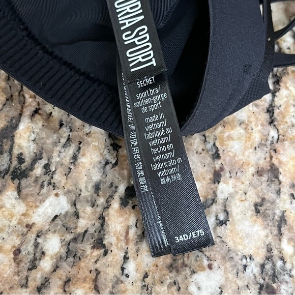 Victoria’s Secret Black Lightweight Mesh Sports Bra 34D | Strappy Activewear - Picture 6 of 8